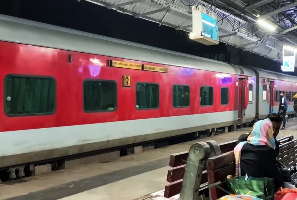 Sampark Kranti Express